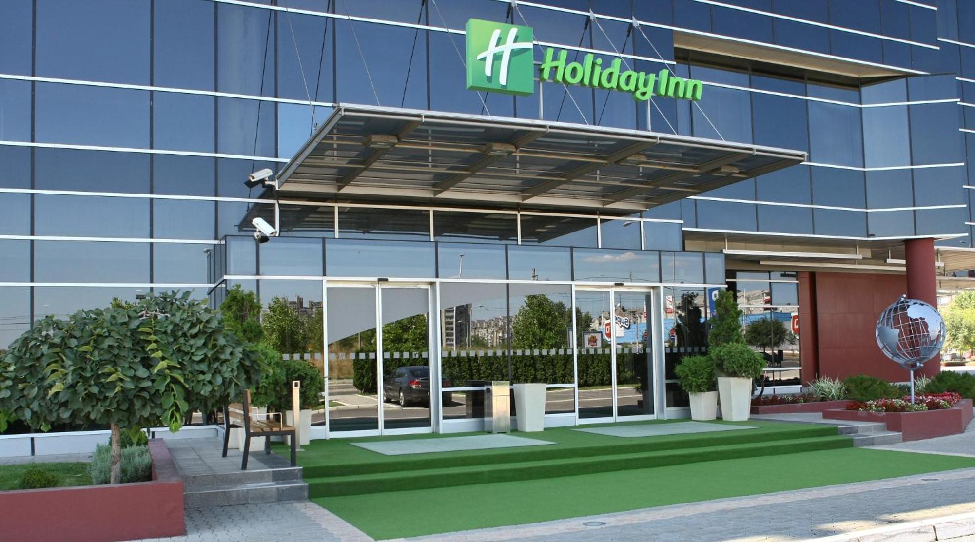 Holiday Inn Belgrade, An Ihg Hotel Екстериор снимка